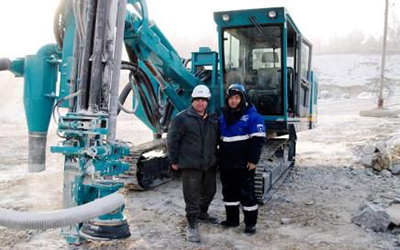 Opération centralisée dans une mine de charbon dans le Xinjiang