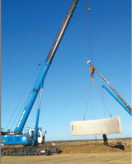 Grue sur chenilles à flèche télescopique SWTC75 sur un chantier de construction en Australie.